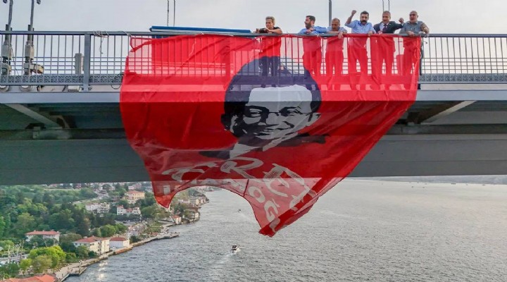 CHP milletvekilleri köprüye pankart astı: Küplere binen AK Parti'nin Meclis dışında bıraktığı isim oldu