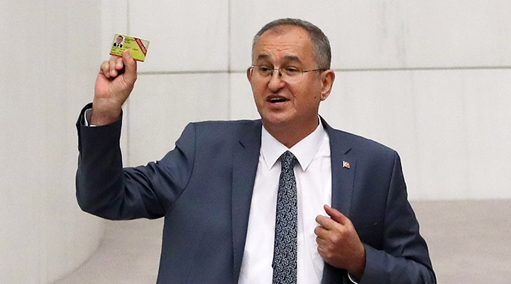 CHP'li Sertel'den basın kartı çıkışı... Nüfus cüzdanları da iptal edilecek mi?