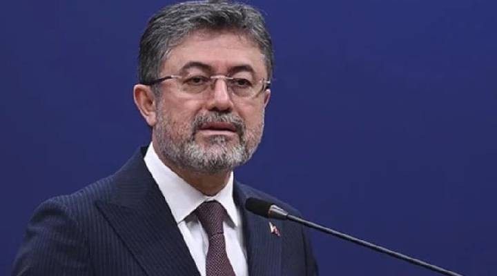 Çanakkale'de yangın saatlerdir sürüyor! Bakan Yumaklı'dan yeni açıklama