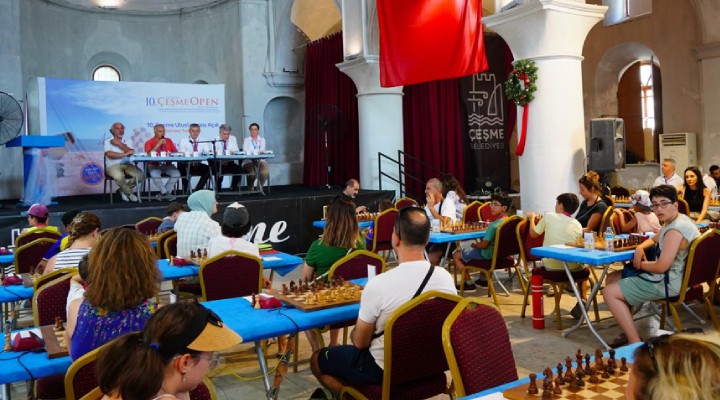 Çeşme'de satranç turnuvası heyecanı başladı!