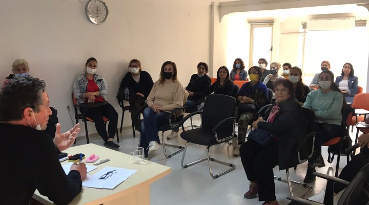 Çiğli'de kadınlara Dijital Okuryazarlık Semineri!