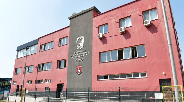 Çiğli'de spor tesisi sağlık çalışanlarına açıldı
