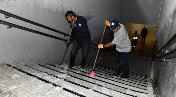 Çiğli'de temizlik seferberliği sürüyor