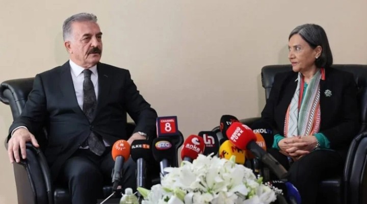 DEM Parti'nin bayramlaşma programında dikkat çeken MHP ayrıntısı