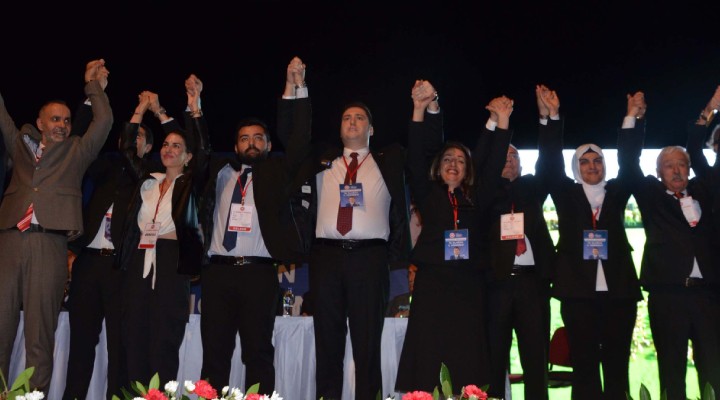 Demokrat Parti İzmir'de Demirbaş devam...