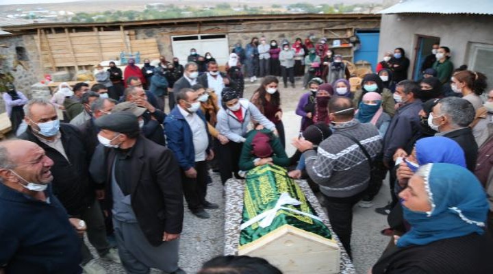 Depremde yaşamını yitiren TEOG birincisi Arda, Tunceli'de toprağa verildi