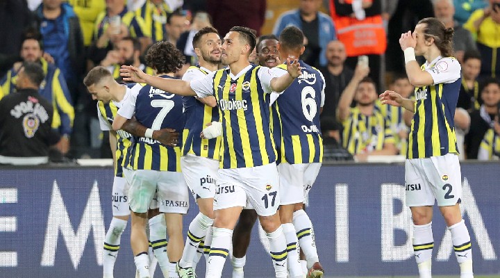 Derbide Fenerbahçe kazandı!