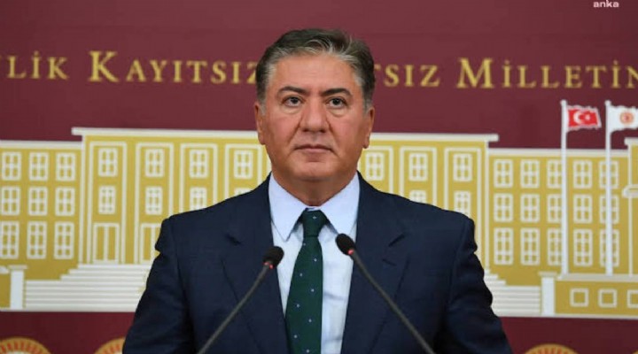Dün gece kürsüden düşen CHP'li Murat Emir'in omurgası kırıldı