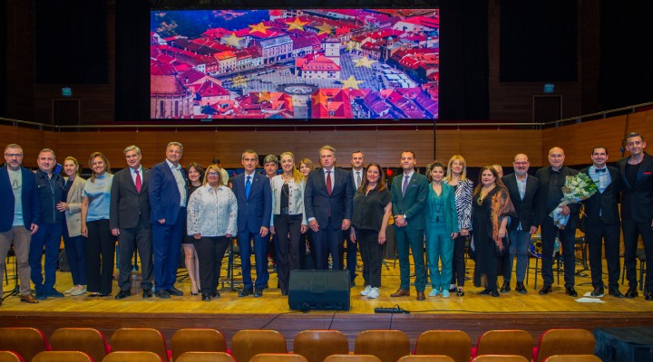 ESİAD AB bilgi merkezi Avrupa günü'nü konserlerle kutladı
