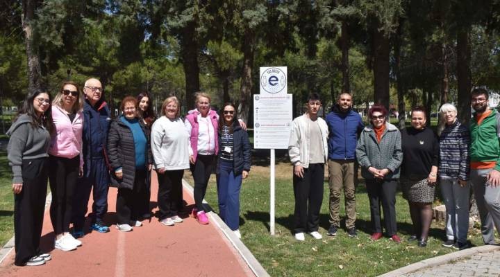 Ege Üniversitesi'nde 'Yaş Dostu Parkur Projesi' hayata geçirildi