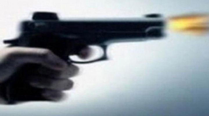 Torbalı'da bir kişi kahvehanede tabancayla öldürüldü