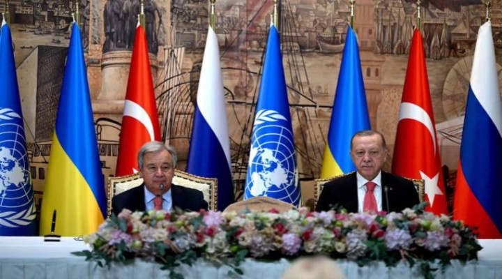 Erdoğan ve Guterres Dolmabahçe'de: 'Tahıl koridoru' için Dolmabahçe'de imzalar atıldı