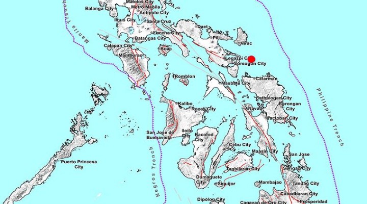 Filipinler'de 6.4 büyüklüğünde deprem!