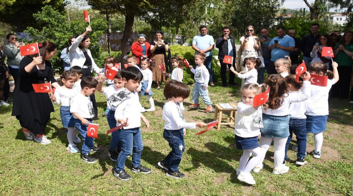 Foça Belediyesi Çocuk Evi 23 Nisan'ı kutladı