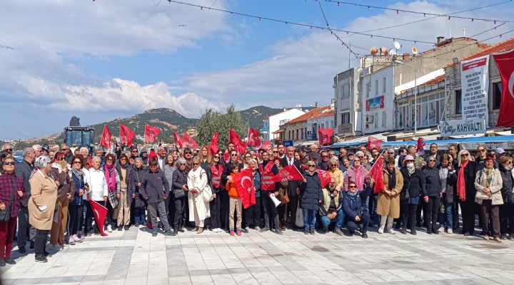 Foça'da İmamoğlu protestoları devam ediyor