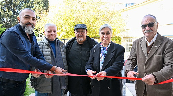 Galeri Hamam Sanat kapılarını Bornova'da açtı