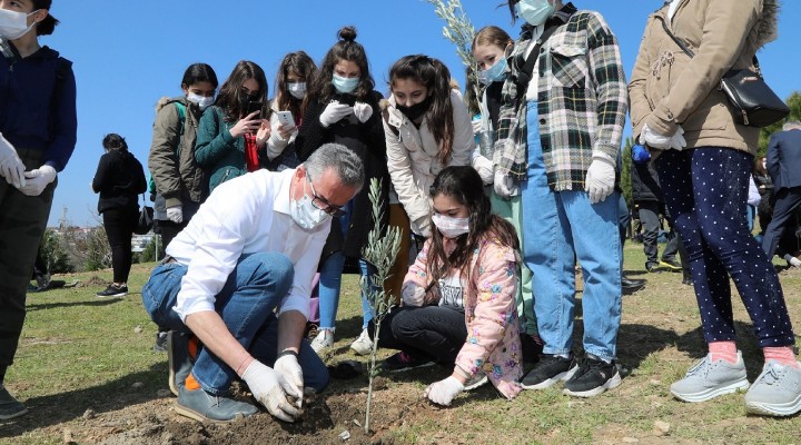 Gaziemir'de fidan dikim etkinliği