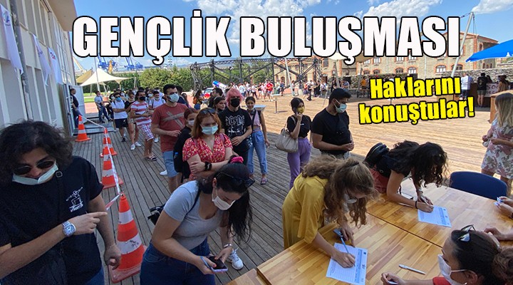 Gençler bir araya geldi, haklarını konuştu