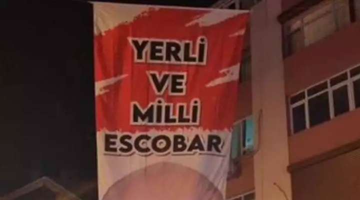 ''Yerli ve Milli Escobar' pankartına polis baskını!