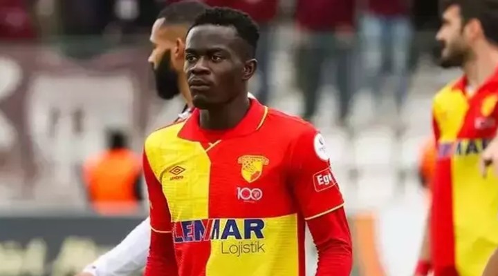 Göztepe'de Dennis formayı kaptı!