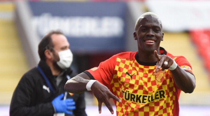 Göztepe'de hedef Ndiaye