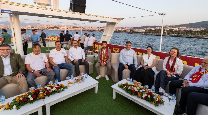 Göztepe'nin 100. yılında gökyüzü sarı-kırmızı