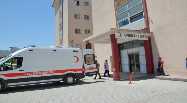 Hakkari'de bir asker kaza kurşunuyla şehit oldu