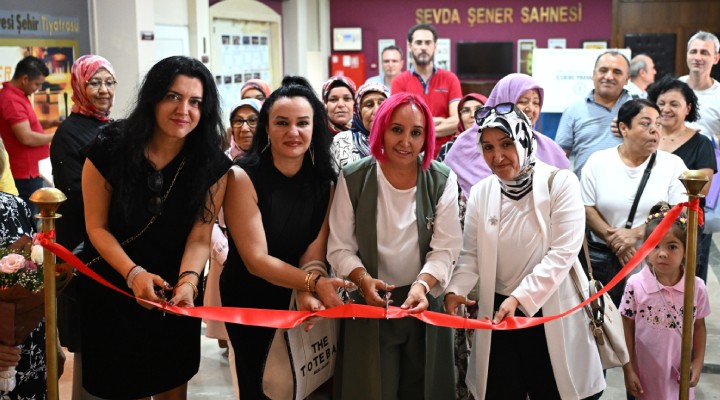 Hülya Yasemin'in Renklerle Hayat sergisi Bornova'da!