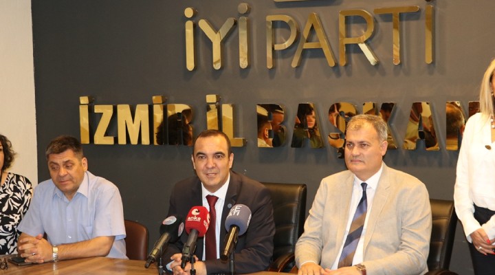 İYİ Parti İzmir'de bayramlaşma töreni