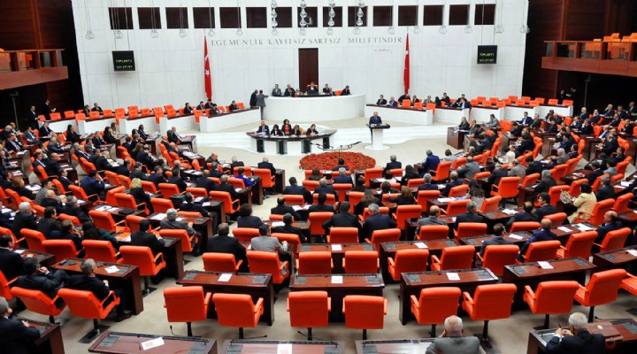 Irak ve Suriye tezkeresi Meclis'ten geçti!