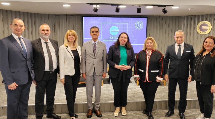 İrlanda'ya Yatırım Zirvesi daveti