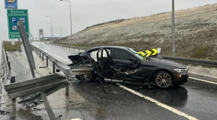 İş insanı trafik kazasında ağır yaralandı, şoförü öldü