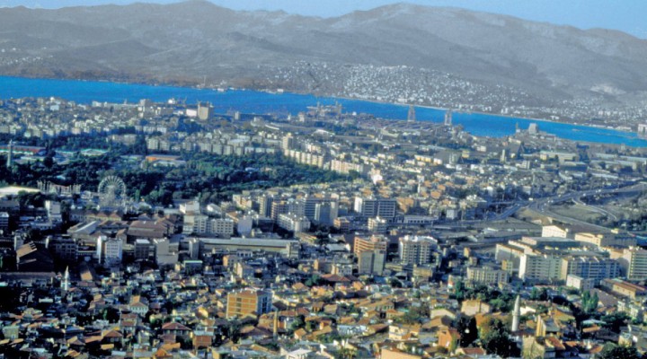 İşte bir depremde İzmir'in toplanma alanları!