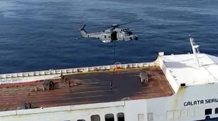 İtalyan askerlerden Türk gemisine operasyon!
