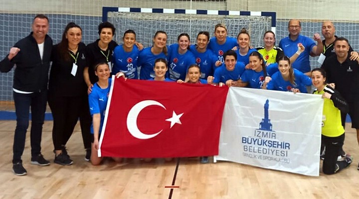 İzmir BŞB Avrupa'da yarı final arıyor
