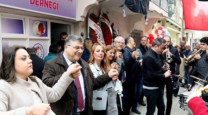 İzmir Balkan Kadınları Derneği açıldı