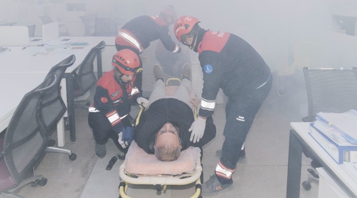 İzmir Büyükşehir Belediyesi’nde yangın tatbikatı!