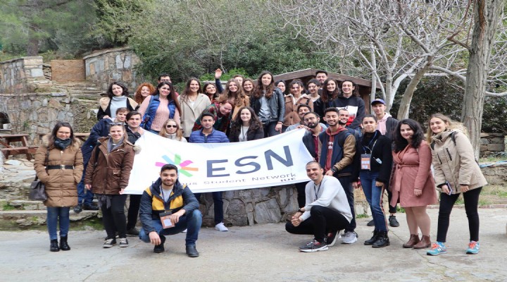İzmir Ekonomi'den uluslararası öğrenciler için sürpriz gezi