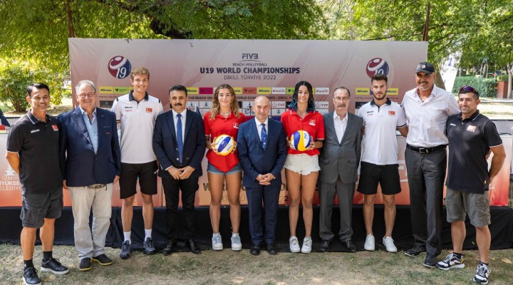 İzmir U19 Dünya Plaj Voleybolu Şampiyonası'na ev sahipliği yapmaya hazırlanıyor!