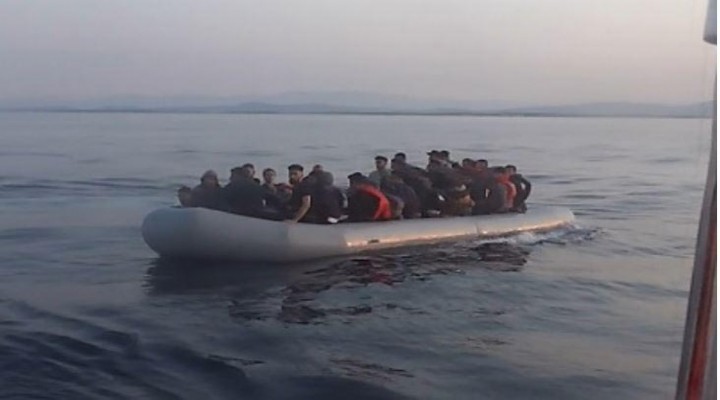İzmir'de 143 kaçak göçmen yakalandı
