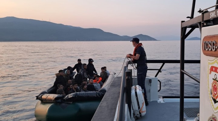 İzmir'de 42 kaçak göçmen yakalandı
