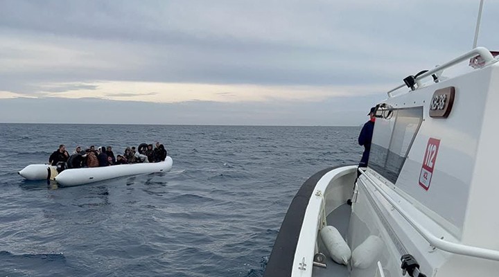İzmir'de 46 kaçak göçmen kurtarıldı