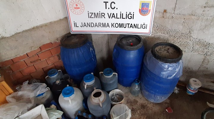 İzmir'de 600 litre kaçak içki ele geçirildi