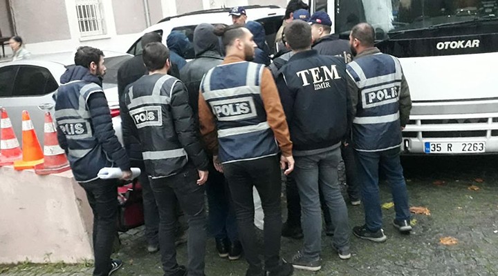 İzmir'de 67 FETÖ şüphelisi adliyede