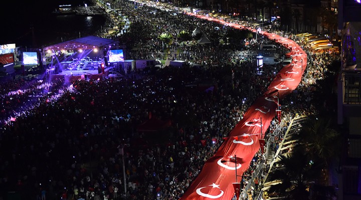 İzmir'de Cumhuriyet Bayramı böyle kutlanacak!