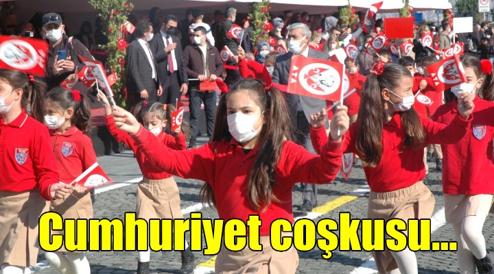 İzmir'de Cumhuriyet coşkusu