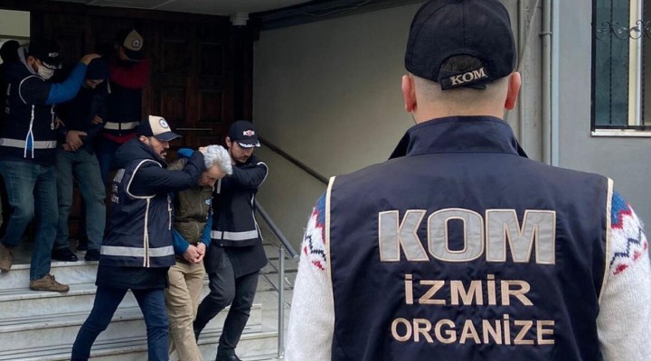 İzmir'de FETÖ'den 4 tutuklama!