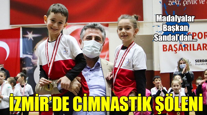 İzmir'de cimnastik şöleni... Madalyalar Başkan Sandal'dan
