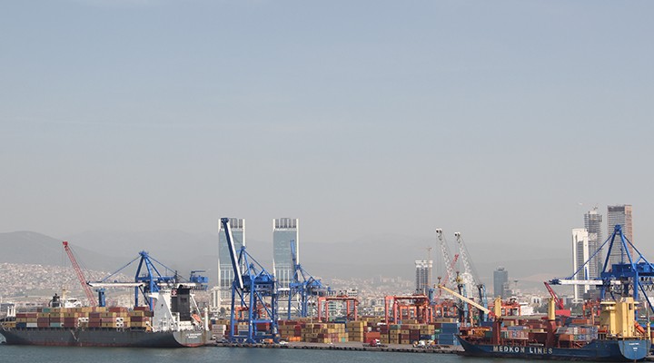 İzmir'de ihracat gururu... O listede 78 firma yer aldı