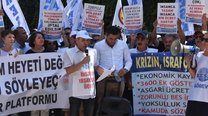 İzmir'de iş bırakma eylemi